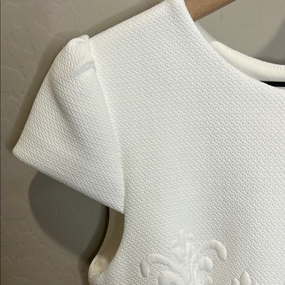 Betsey Johnson Dress Vintage Embossed Wedding White Fitted Reception Y2K Bodycon - Picture 4 of 14